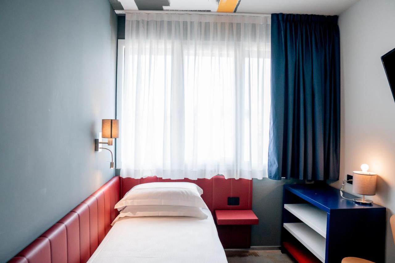 K Modern Hotel Peschiera del Garda Esterno foto