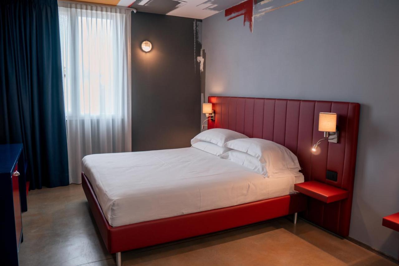 K Modern Hotel Peschiera del Garda Esterno foto