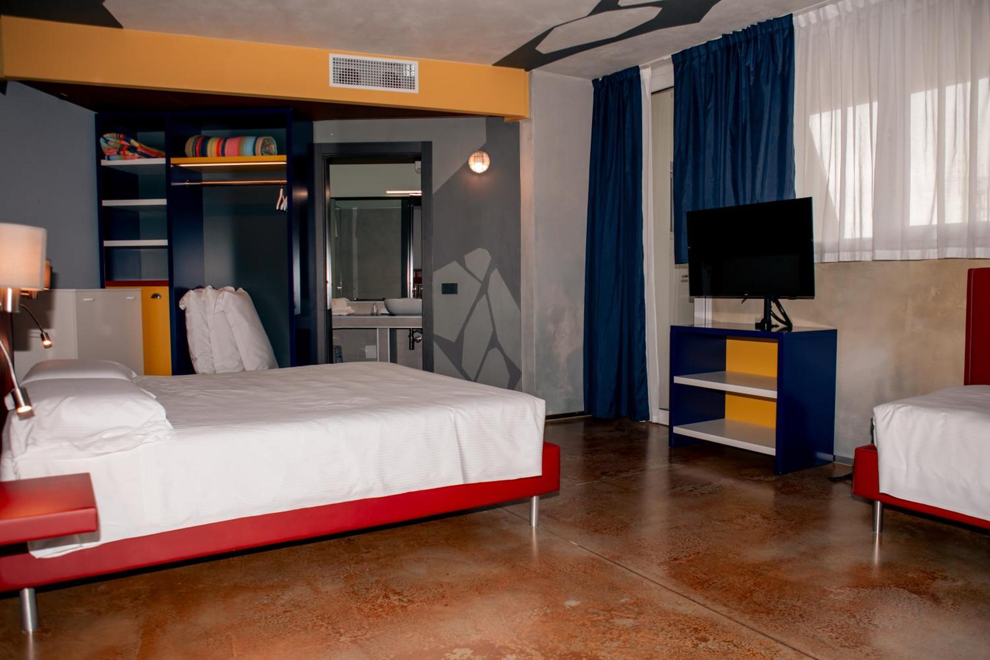 K Modern Hotel Peschiera del Garda Esterno foto