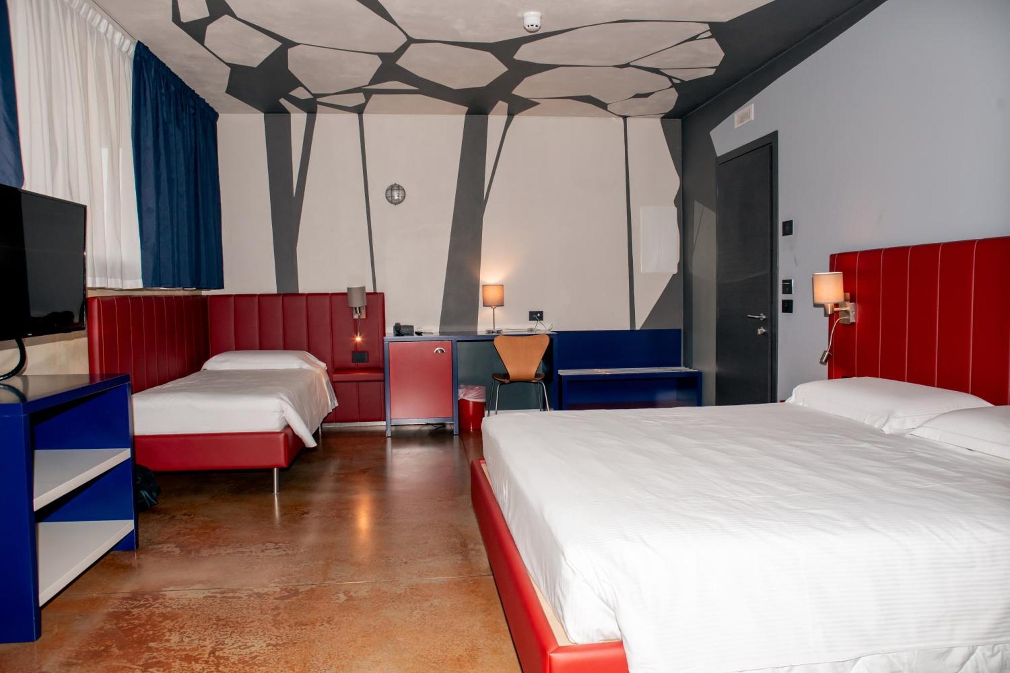K Modern Hotel Peschiera del Garda Esterno foto